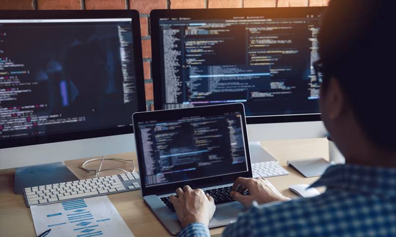 数据科学选型：R与Python如何赋能兴隆县网站建设？